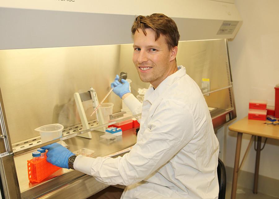 SDSU scientists discover new way for viruses to fight bacteria