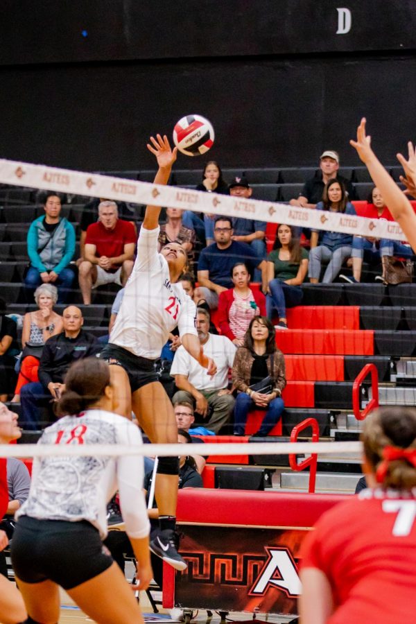 Sophomore outside hitter Victoria O'Sullivan spikes the ball in the Aztecs' 3-1 loss to UNLV on Oct. 3, 2019 at Peterson Gym.