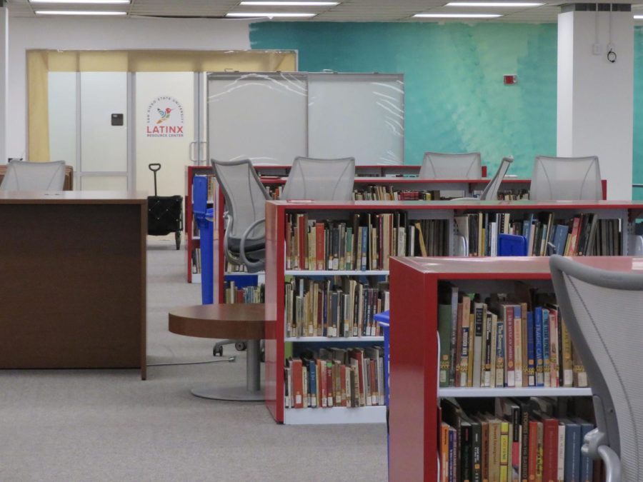 El Latinx Resourge Center que se encuentra en la planta baja de la biblioteca en SDSU esta en proceso de remodelación.