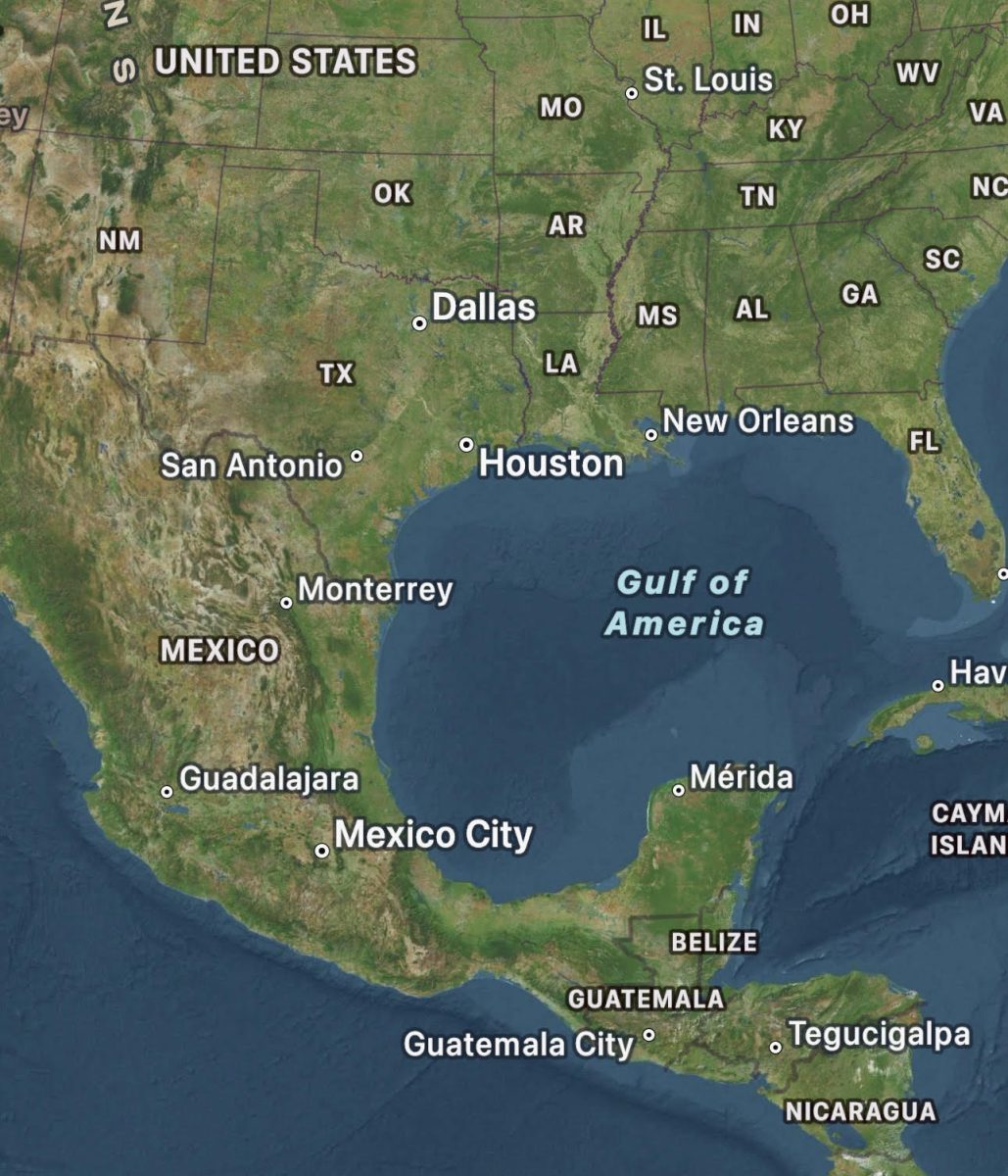 La imagen muestra el cambio de nombre del Golfo de México a Golfo de América en la aplicación Apple Maps.
